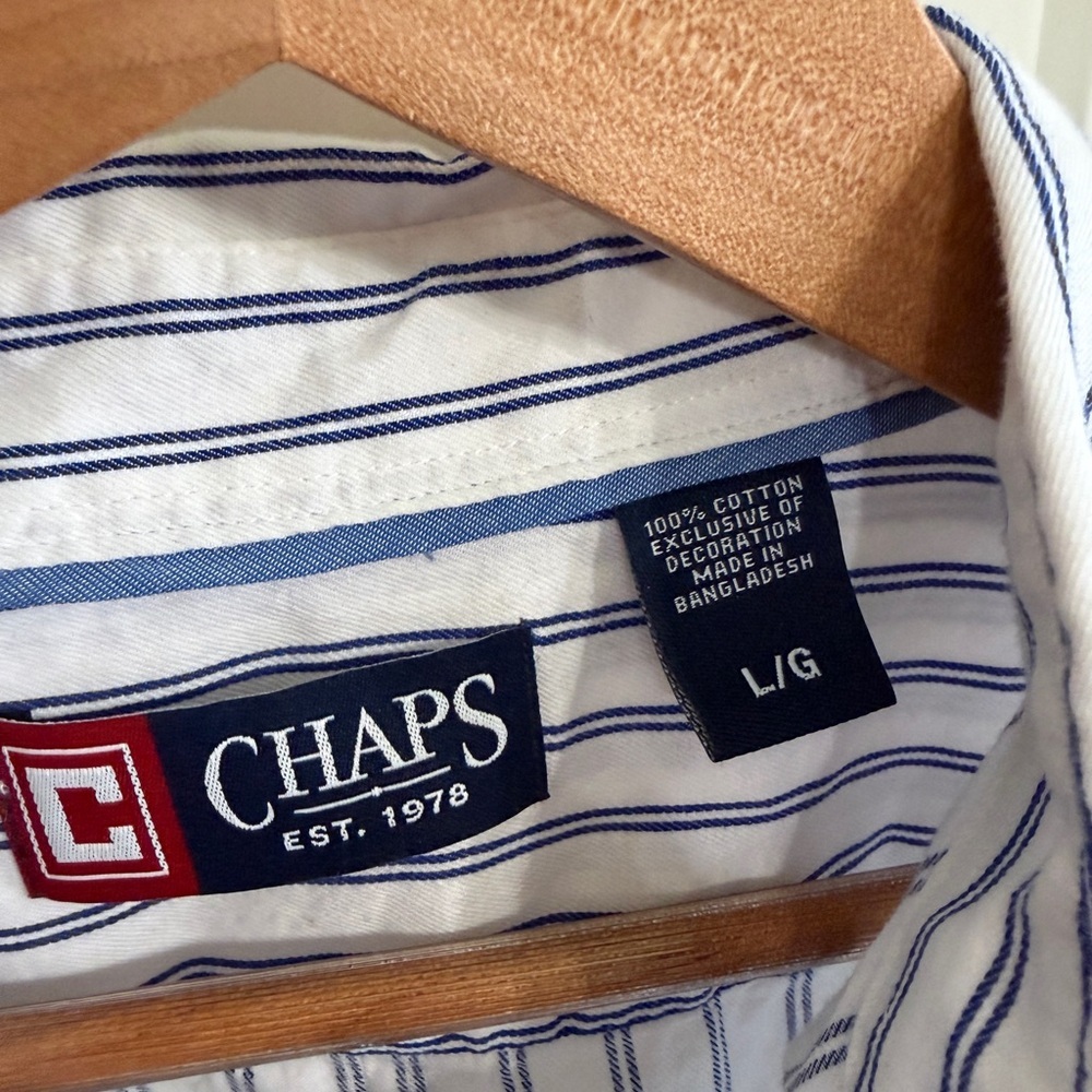 Excellent condition Chaps size L Men's White and Blue Striped Button Down Shirt - Picture 3 of 11